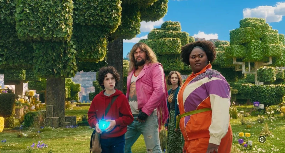 Minecraft được "rót vốn" gần 2000 tỷ, chuẩn bị mở riêng một công viên giải trí ngoài đời thực?