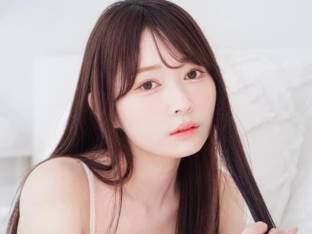 Hot girl giải nghệ đầy nuối tiếc: đã tốt nghiệp lớp thanh xuân