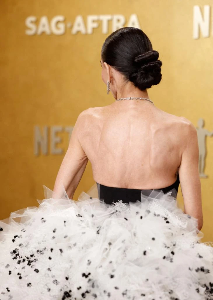 Mùa trao giải Hollywood hay "Đại hội xương khô" mà minh tinh nào cũng gầy đến báo động?