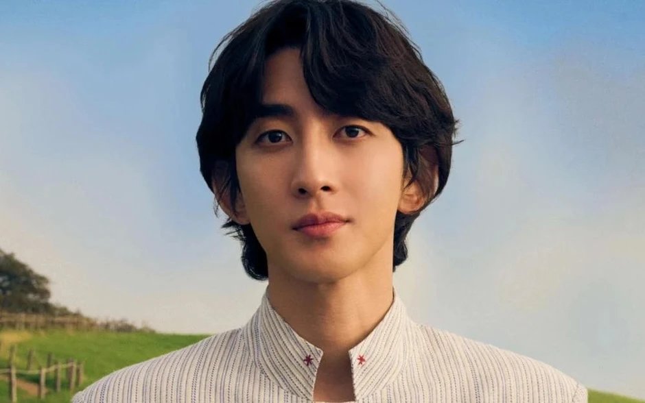 Nam ca sĩ thắng kiện kẻ rình rập, đeo bám