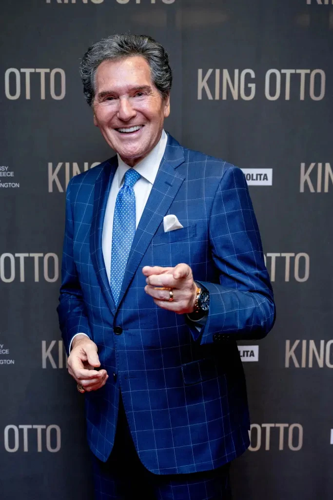 Nam MC qua đời đột ngột vì viêm phổi – Cập nhật tin tức