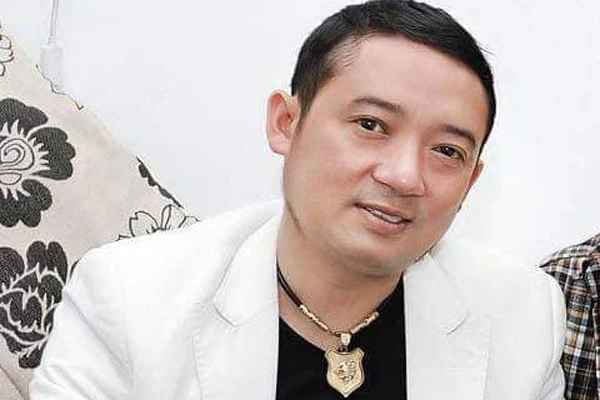 Nam nghệ sĩ Việt 4 lần kết hôn với 3 người vợ: Từng trượt đại học 2 lần, sau đậu trường xịn sò