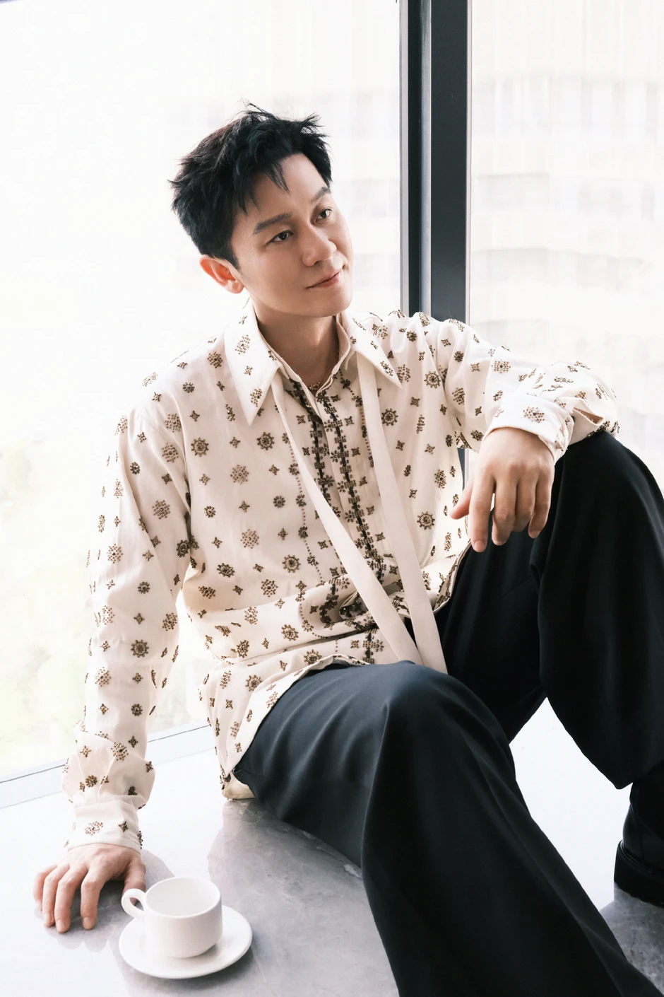 Nam thần 4.000 tỷ một bước lên sao hạng A nhờ Phạm Băng Băng, bị bóc trần "kịch bản yêu 10 cô như 1"