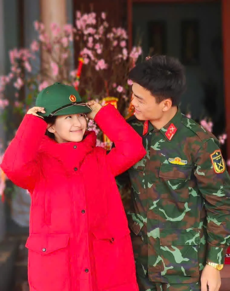 Người nhà để lộ hint Hòa Minzy rục rịch tổ chức đám cưới với chồng Đại úy?