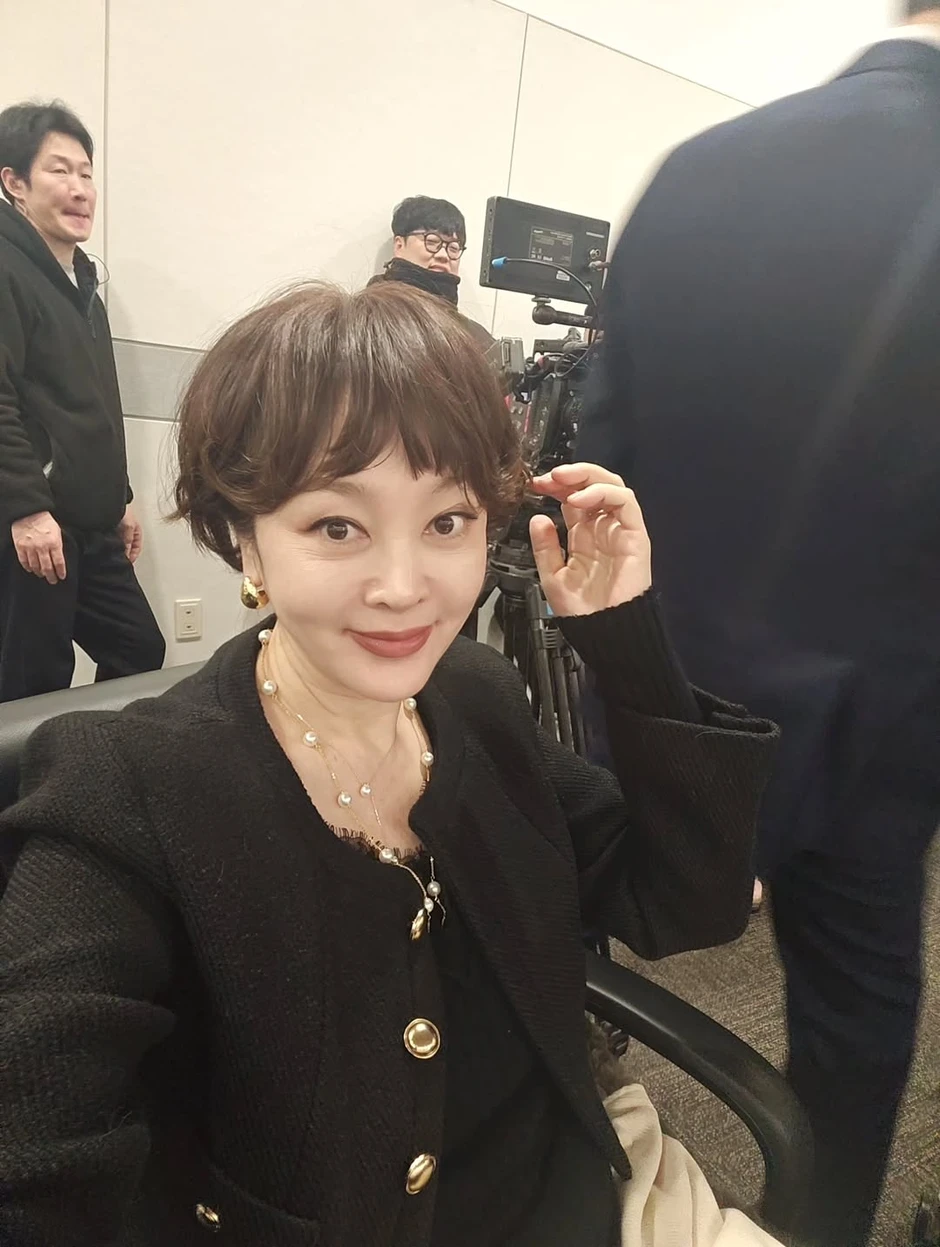 Nhan sắc gây sốc của Lee Seung Yeon