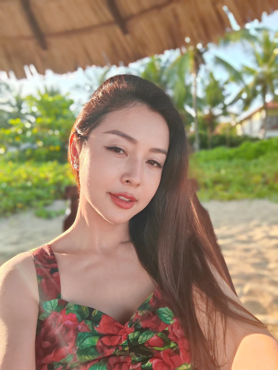 Nhan sắc hoa hậu đẹp bậc nhất Việt Nam, có 1 con riêng được đại gia say đắm suốt 14 năm Nhan sắc hoa hậu đẹp bậc nhất Việt Nam, có 1 con riêng được đại gia say đắm suốt 14 năm