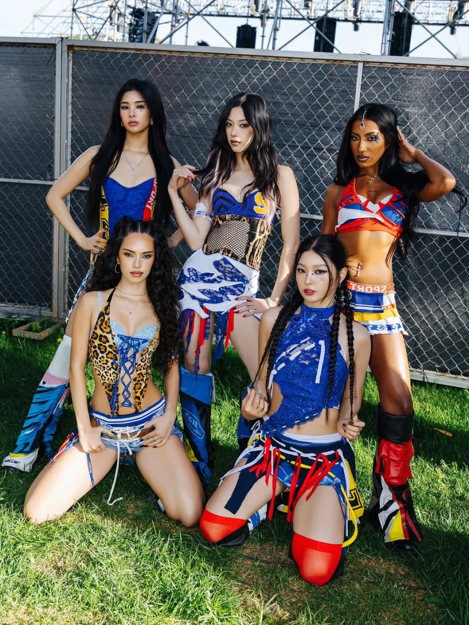 Nhóm nhạc nữ có vũ đạo 18+ thách thức người xem