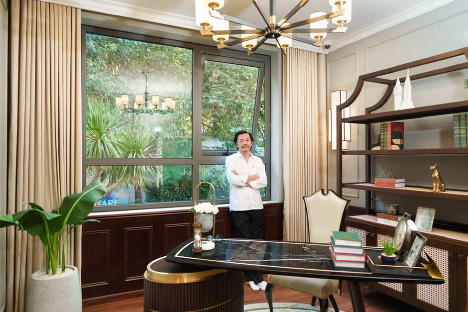 NSND Trung Anh U70 vẫn nhiều fan tỏ tình, có nhà 127m2 ở Tố Hữu
