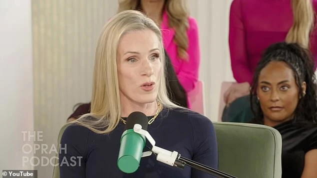 Nữ chính bê bối kisscam Coldplay lần đầu lộ diện: Ý nghĩ đầu tiên của tôi là "Trời ơi, chồng mình cũng đang ở đây"