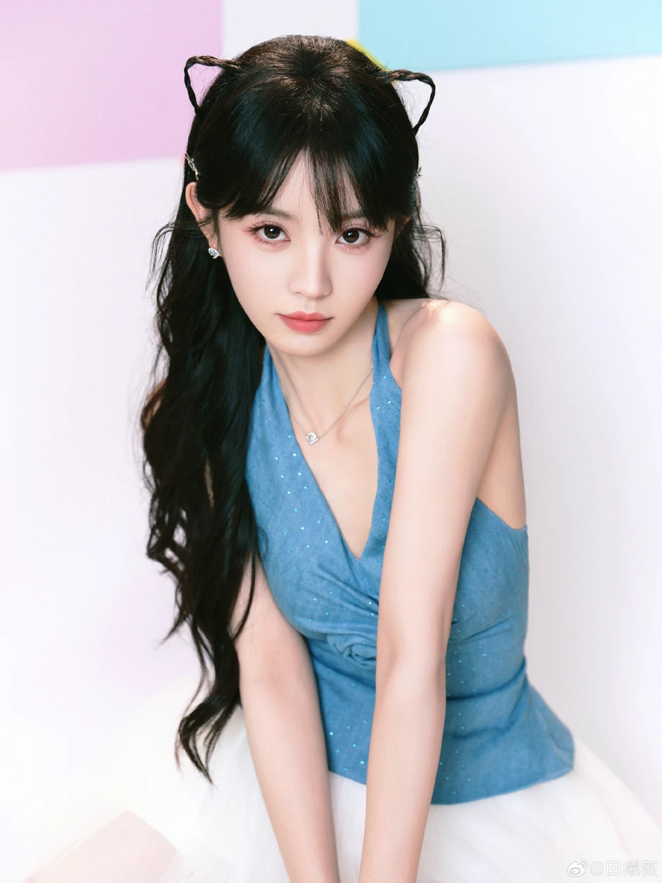 Nữ chính phim Trục Ngọc: Mặt búp bê body bốc lửa nhưng drama rợp trời, mang tiếng "tâm cơ" vì 1 món quà 10.000 đồng Nữ chính phim Trục Ngọc: Mặt búp bê body bốc lửa nhưng drama rợp trời, mang tiếng "tâm cơ" vì 1 món quà 10.000 đồng