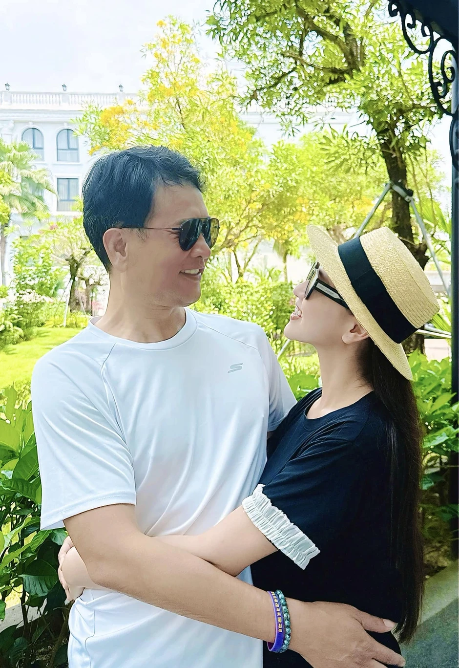 Nữ diễn viên giàu nhất miền Bắc, tự nhận có sugar daddy bao nuôi