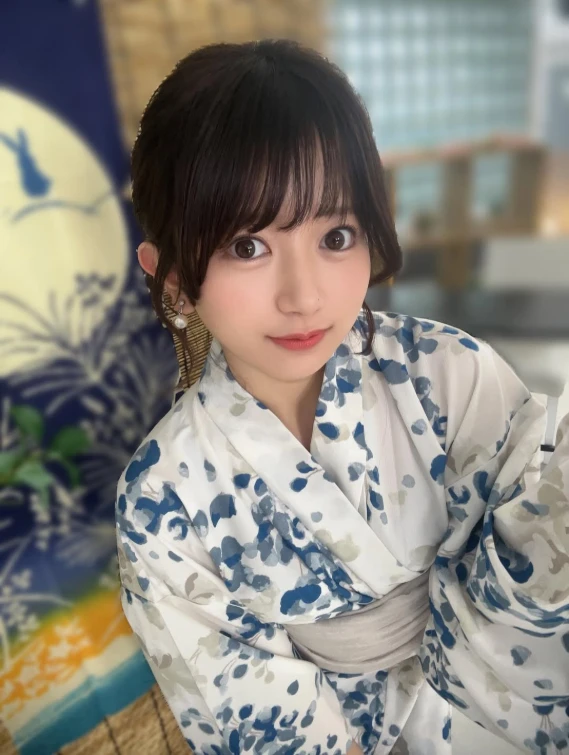 Nữ diễn viên Nhật Bản bức xúc vì bị qu.ấy. r.ối