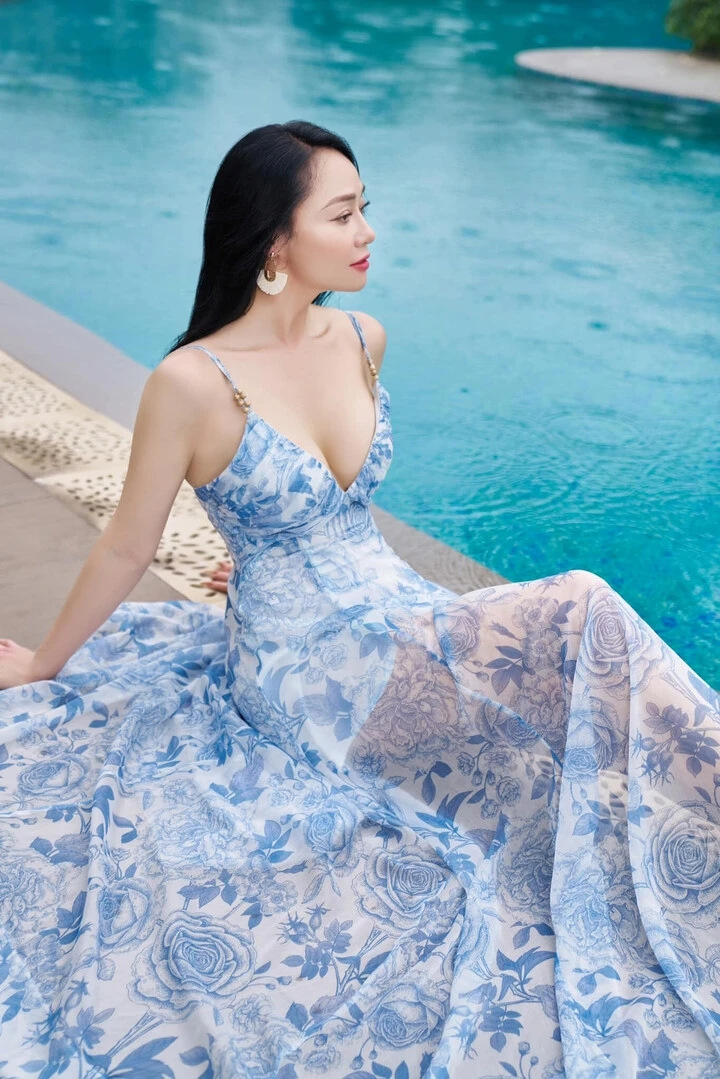 Nữ diễn viên U50 đang bị ghét trên sóng giờ vàng: Là mẹ đơn thân, visual sang chảnh không thể đóng nổi vai nghèo Nữ diễn viên U50 đang bị ghét trên sóng giờ vàng: Là mẹ đơn thân, visual sang chảnh không thể đóng nổi vai nghèo