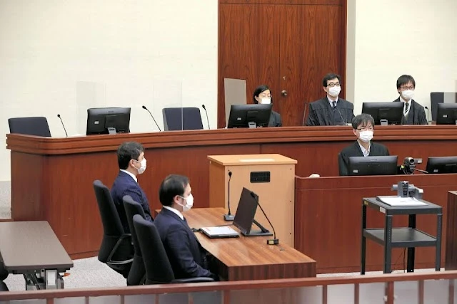 Nữ thần tượng 17 tuổi phải trả giá đắt vì bị "bắt quả tang" vào khách sạn với fan