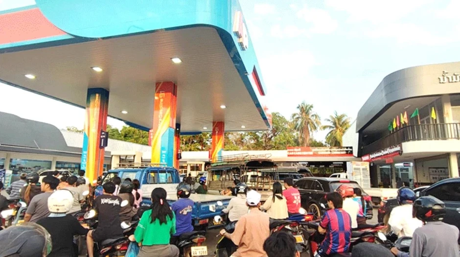 Nước láng giềng Việt Nam thu nhập bình quân 5 triệu đồng/tháng, nay giá xăng tăng top đầu thế giới Nước láng giềng Việt Nam thu nhập bình quân 5 triệu đồng/tháng, nay giá xăng tăng top đầu thế giới