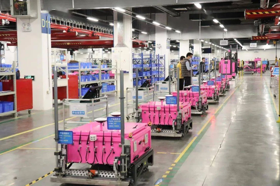 Phát hiện loạt robot Trung Quốc làm việc suốt ngày đêm tại các công trường xây dựng, nhận nhiệm vụ quan trọng