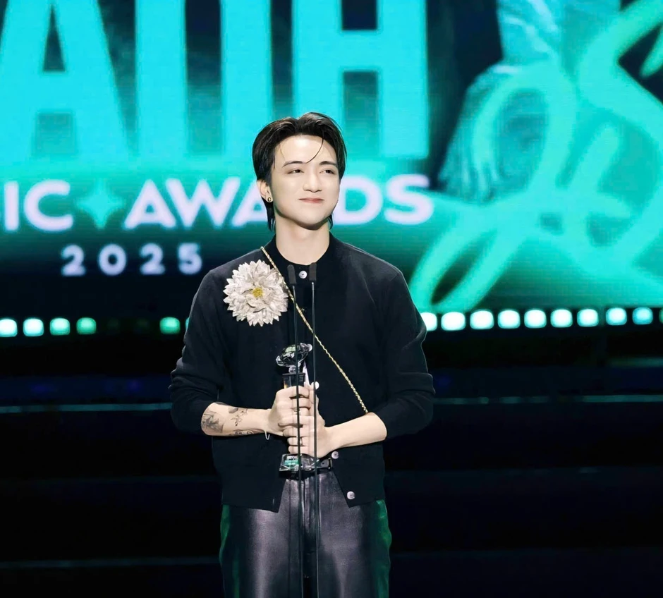 Phía sau xu hướng nữ tính hóa ở Idol nam