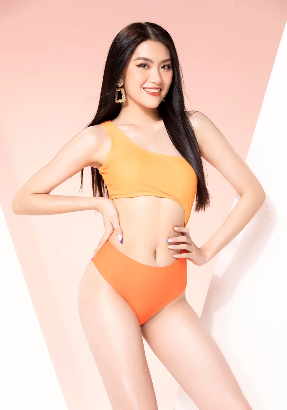 Phương Oanh - Tân Miss World Vietnam là ai?