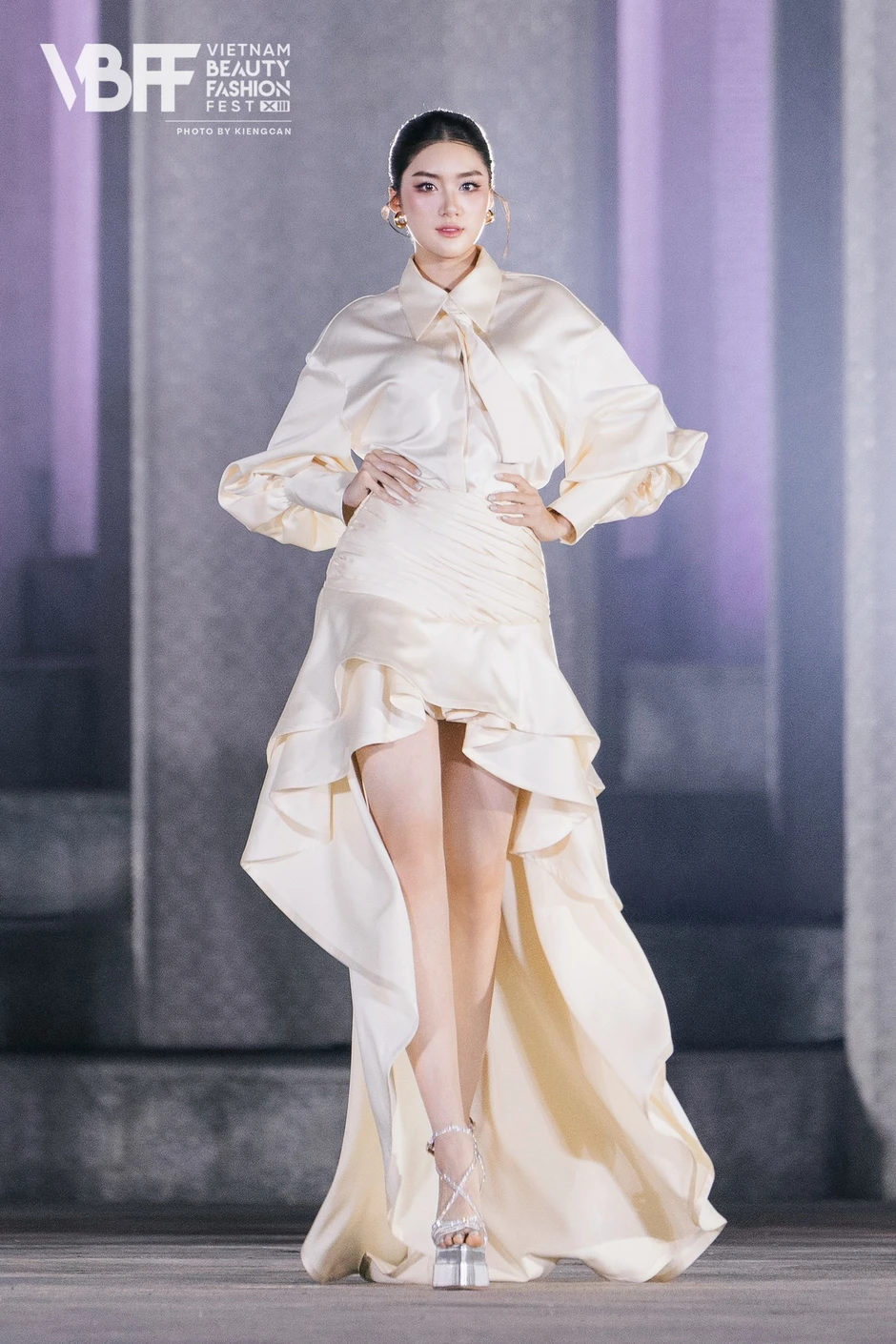 Phương Oanh - Tân Miss World Vietnam là ai?