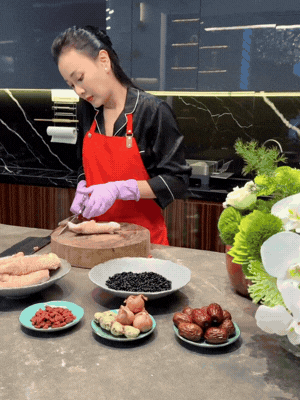 Phương Oanh trở lại với clip mới: tiết lộ các chi tiết đáng chú ý Phương Oanh trở lại với clip mới: tiết lộ các chi tiết đáng chú ý