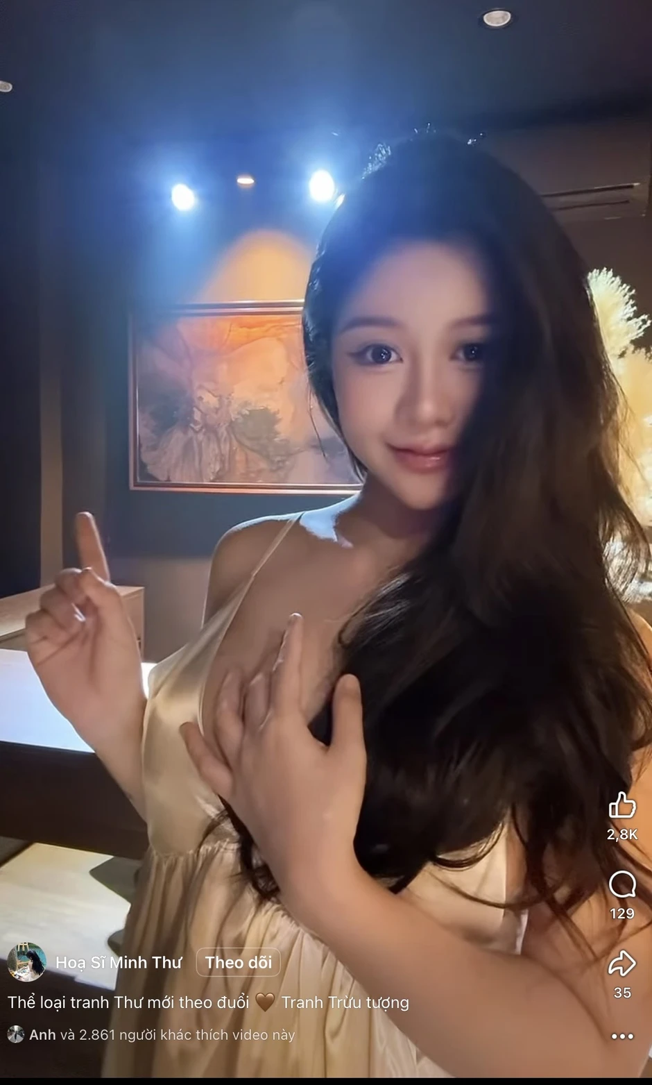 Quá xinh đẹp, nữ hoạ sĩ có nỗi kh.ổ, cứ đăng bài là bị gắn mác "tr.á hì.nh”