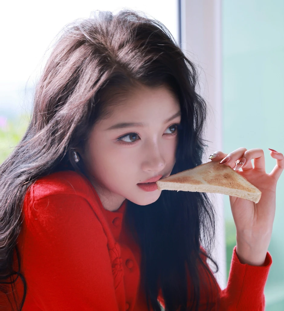 Quan Hiểu Đồng bị xúc phạm: Cập nhật diễn biến mới nhất và phản ứng của cộng đồng