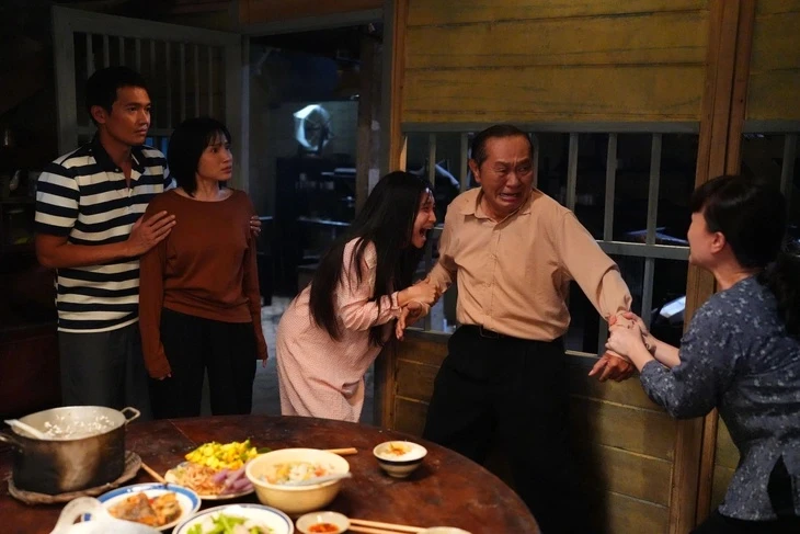 Quỷ Nhập Tràng 2: Ra Rạp Sau 1 Ngày, Vượt Mặt Trấn Thành Và Mỹ Tâm Về Doanh Thu