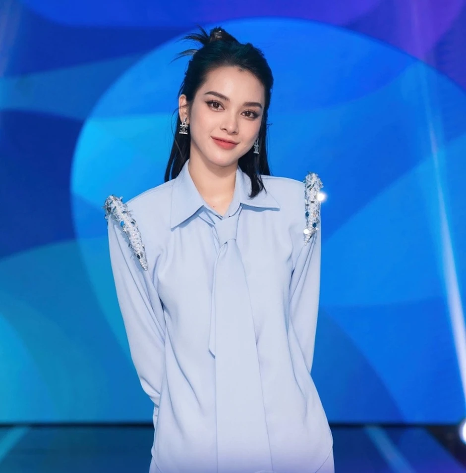 Quỳnh Lương làm mẹ từ năm 18 tuổi, nhan sắc xinh đẹp nhưng cuộc đời lắm truân chuyên Quỳnh Lương làm mẹ từ năm 18 tuổi, nhan sắc xinh đẹp nhưng cuộc đời lắm truân chuyên