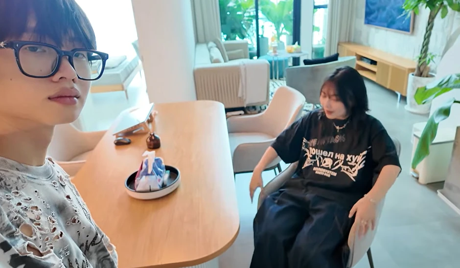 Rapper Low G và vợ có tin vui sau 1 tháng làm đám hỏi