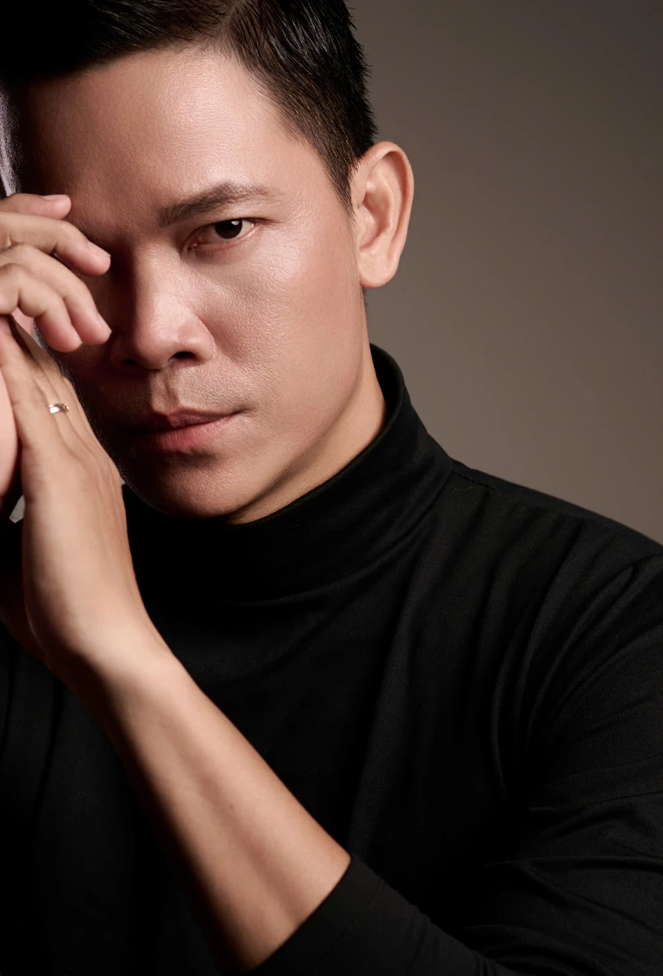 Sỹ Toàn đóng 5 phim trăm tỷ trong 1 năm