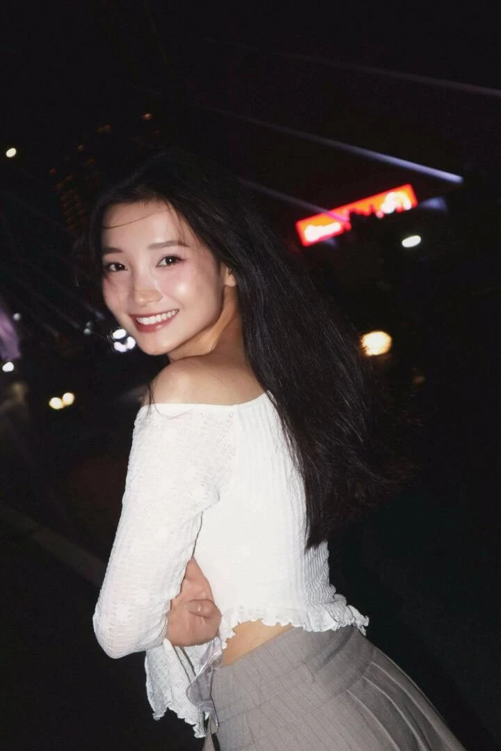 Sắc vóc nữ diễn viên đóng cảnh gây ám ảnh trong "Quỷ nhập tràng 2"