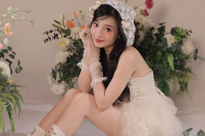 Sắc vóc nữ diễn viên đóng cảnh gây ám ảnh trong "Quỷ nhập tràng 2"