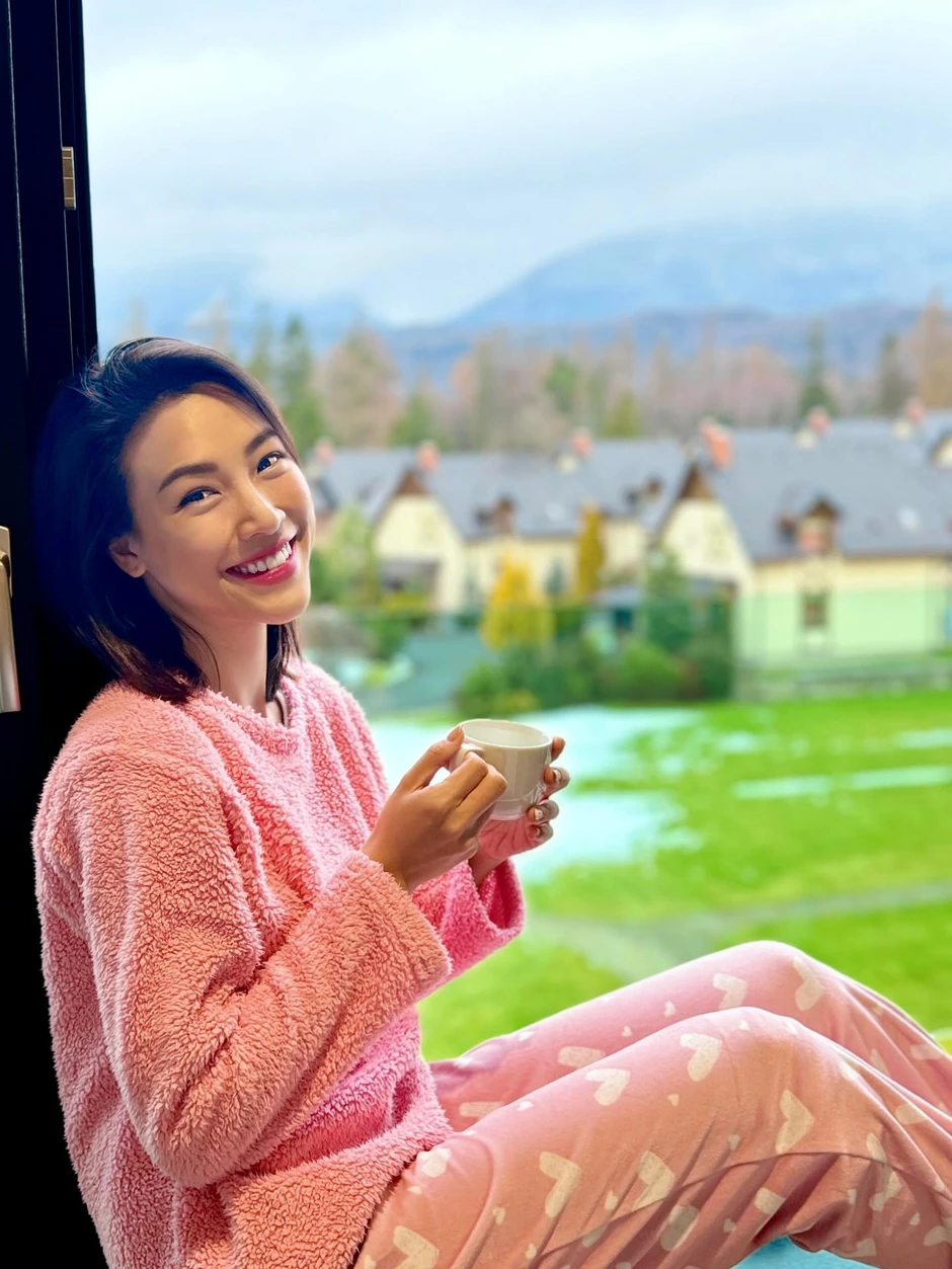 Sao Vbiz rộn ràng 8/3: Hoàng Dũng đã kết hôn từ 6 năm trước, Hòa Minzy - Lệ Quyên quá viên mãn!