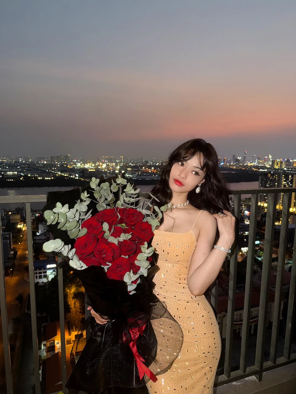 Sao Vbiz rộn ràng 8/3: Hoàng Dũng đã kết hôn từ 6 năm trước, Hòa Minzy - Lệ Quyên quá viên mãn!