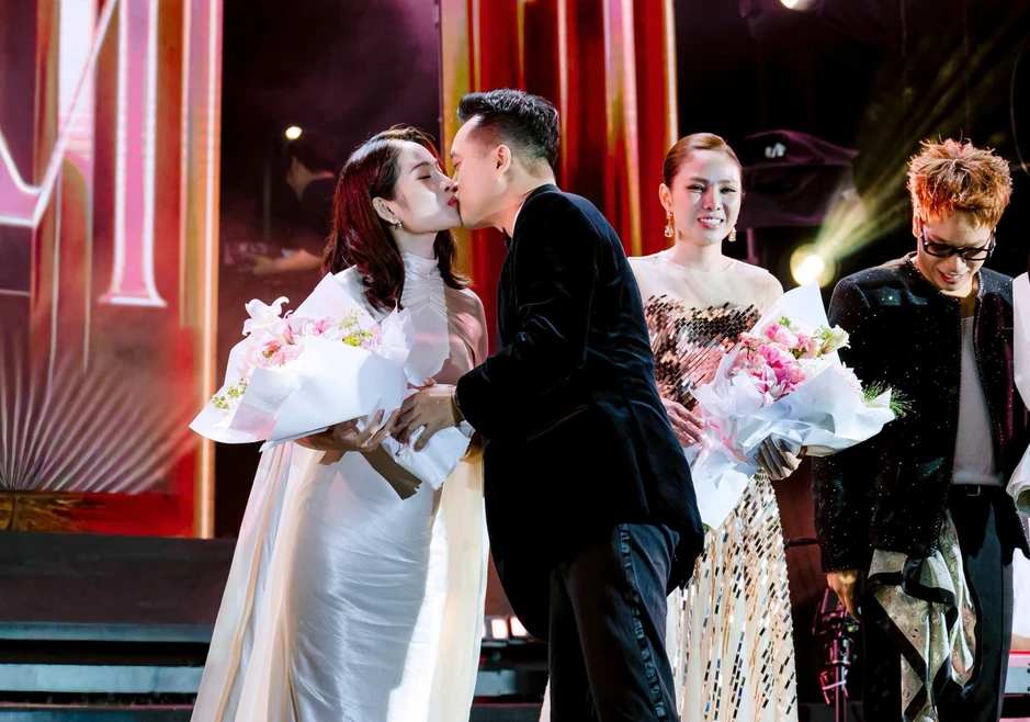 Sara Lưu - vợ Dương Khắc Linh mang thai song sinh lần 2