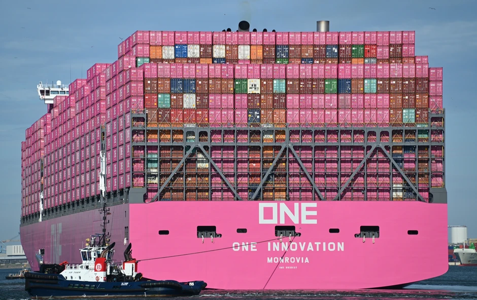 Siêu tàu lớn nhất thế giới phá vỡ kỷ lục lịch sử: Rung chuyển ngành vận tải biển toàn cầu