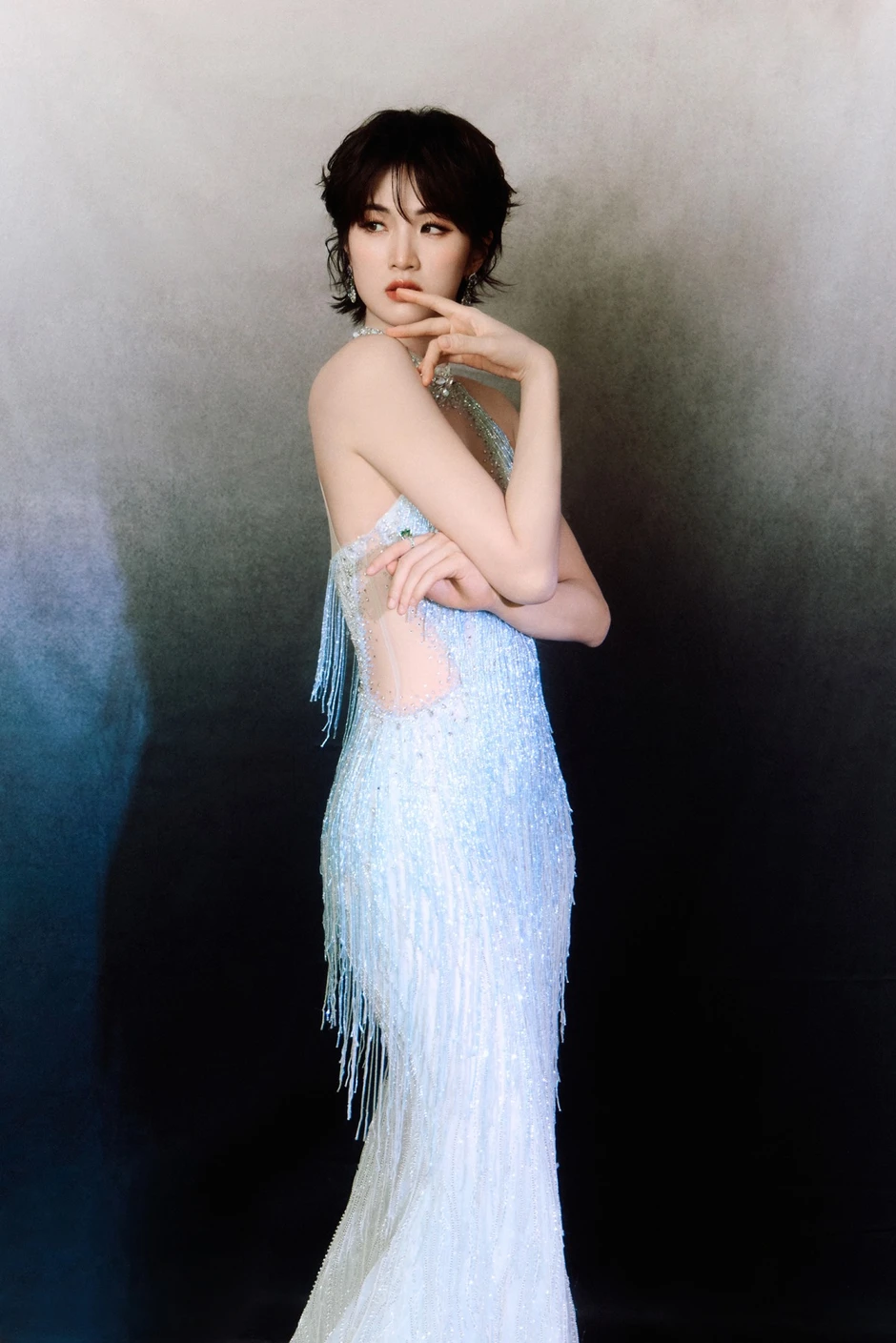 Số phận của ái nữ nhà tập đoàn Huawei từ bỏ thân phận "công chúa", 5 năm chấp nhận nếm mật nằm gai trong showbiz