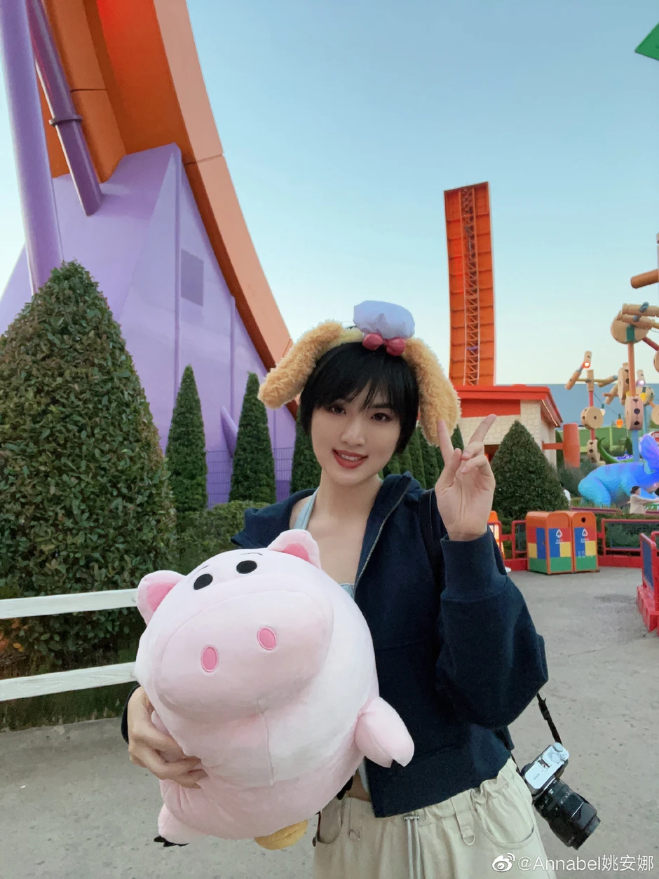 Số phận của ái nữ nhà tập đoàn Huawei từ bỏ thân phận "công chúa", 5 năm chấp nhận nếm mật nằm gai trong showbiz