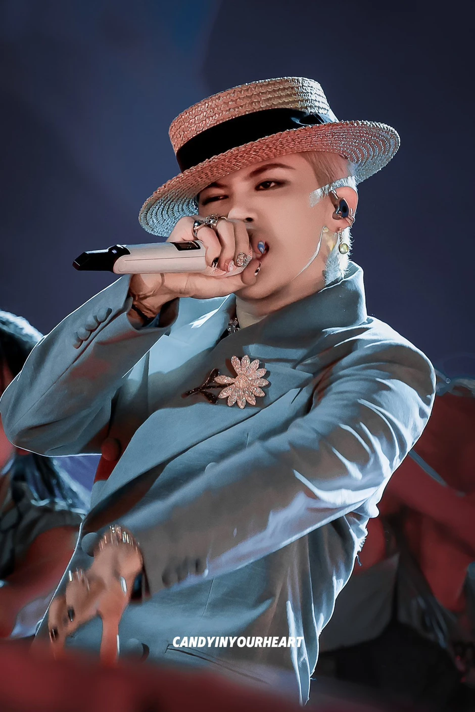 G-Dragon giàu có: Tài sản vượt mức 7.000 tỷ won