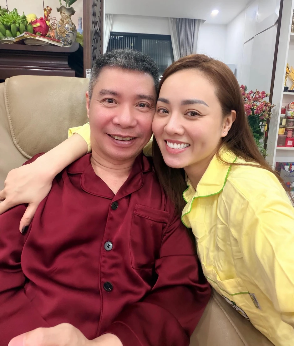 Số tiền vợ nghệ sĩ Công Lý kiếm được sau 2 tháng làm tiếp thị liên kết