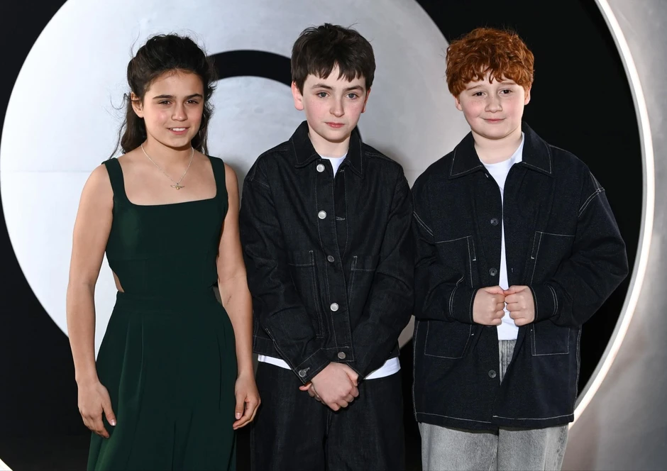 Sốc visual bộ ba Harry Potter bản truyền hình