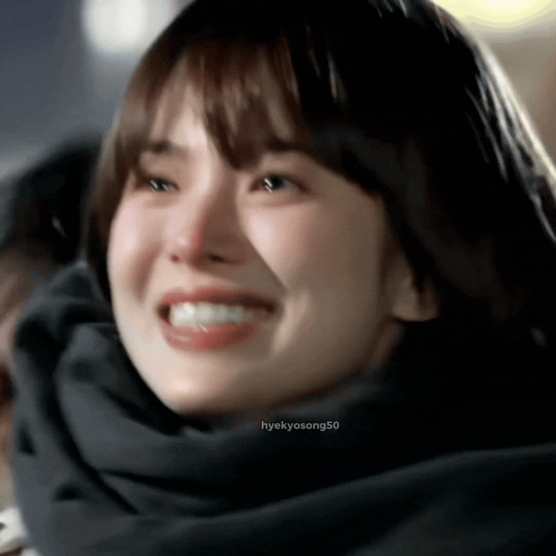 Song Hye Kyo rạng ngời nhan sắc phong thần dù đóng phim được cho là tệ nhất sự nghiệp