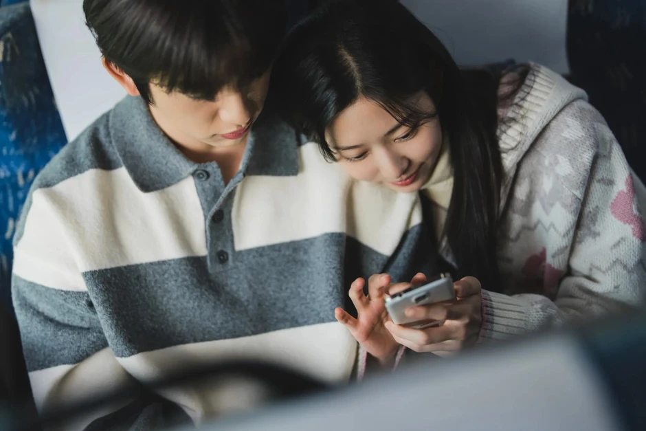 Still Shining cực hay nhưng bị coi là nỗi xấu hổ của nhà đài Still Shining cực hay nhưng bị coi là nỗi xấu hổ của nhà đài