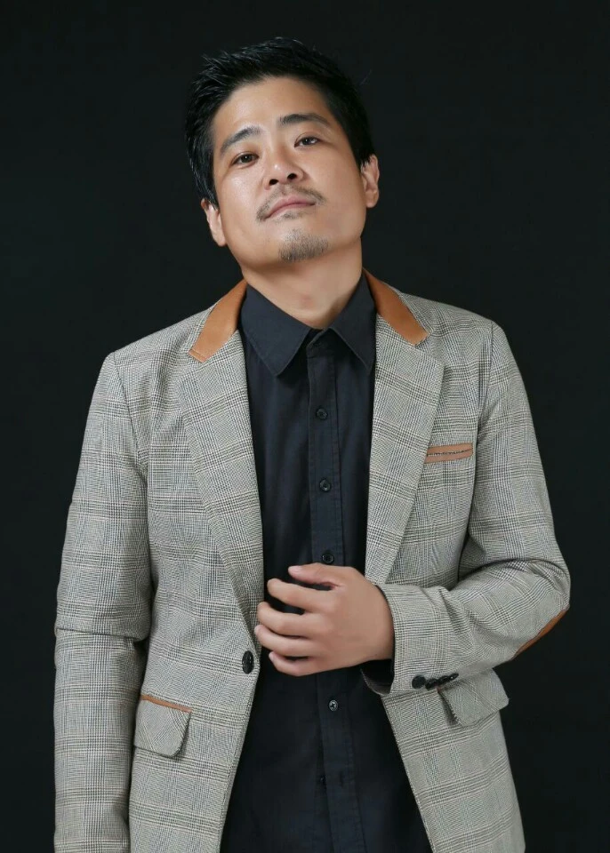 Sự hết thời của diễn viên kiêu ngạo bậc nhất: Từng được trăm người vây quanh mỗi khi ra đường nay bán cá ở chợ chẳng ai ngó ngàng