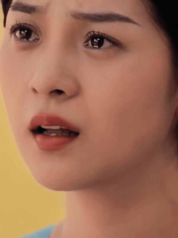 Tam Triều Dâng là nữ hoàng nước mắt đẹp nao lòng