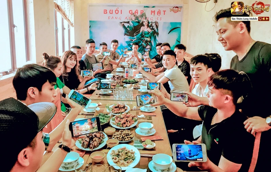 Tân Thiên Long Mobile và hành trình 7 năm rực rỡ: Tượng đài kiếm hiệp khẳng định vị thế "bất bại" Tân Thiên Long Mobile và hành trình 7 năm rực rỡ: Tượng đài kiếm hiệp khẳng định vị thế "bất bại"