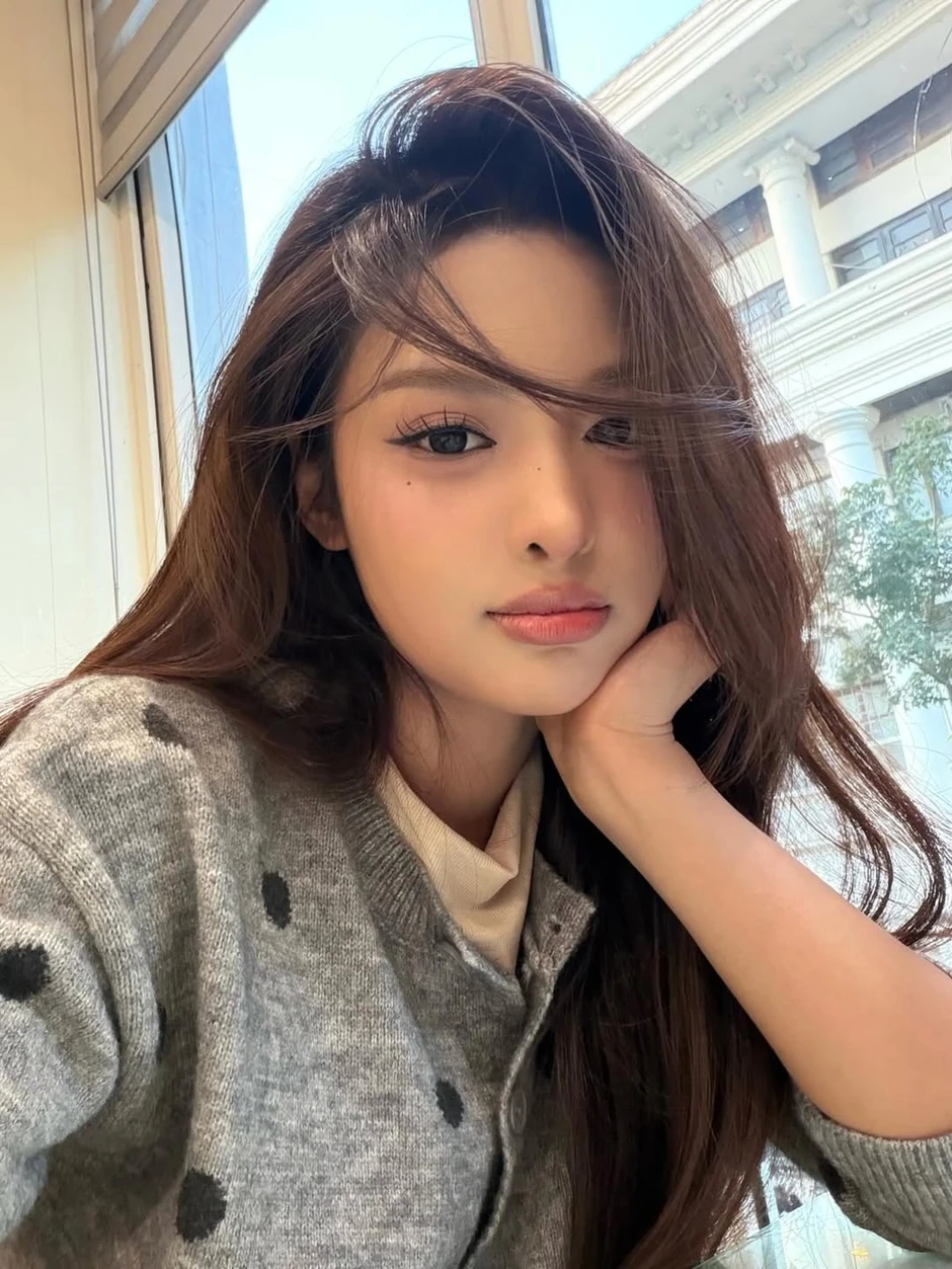 HIEUTHUHAI mời Babyboo đóng MV chung: diễn xuất tình cảm vẫn còn đơ?