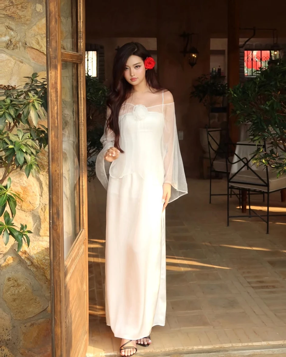 HIEUTHUHAI mời Babyboo đóng MV chung: diễn xuất tình cảm vẫn còn đơ?