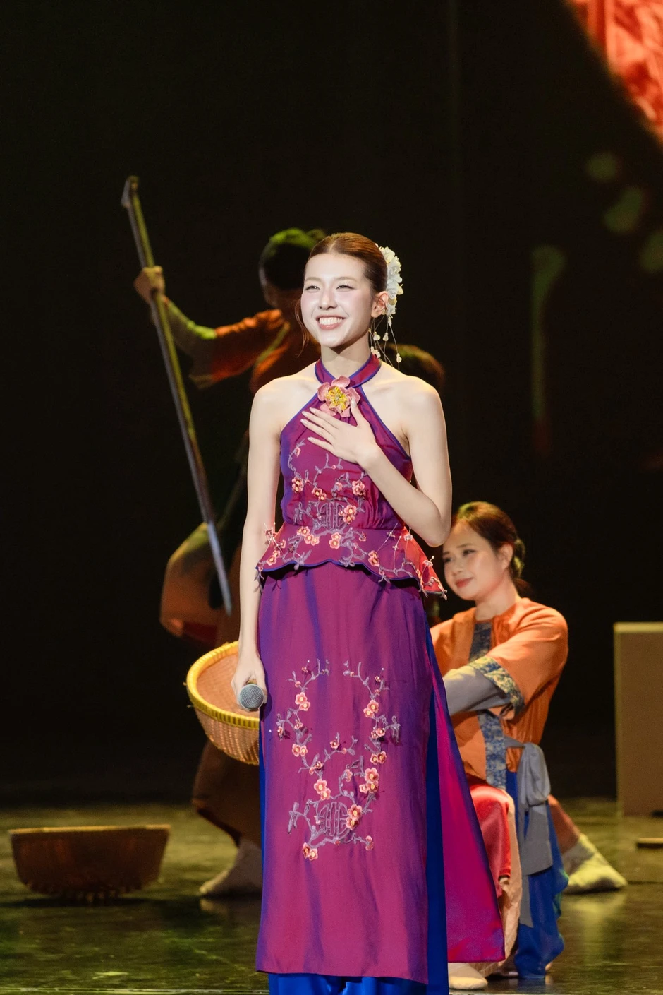 Thái độ của Lamoon khi lộ diện sau ồn ào đời tư