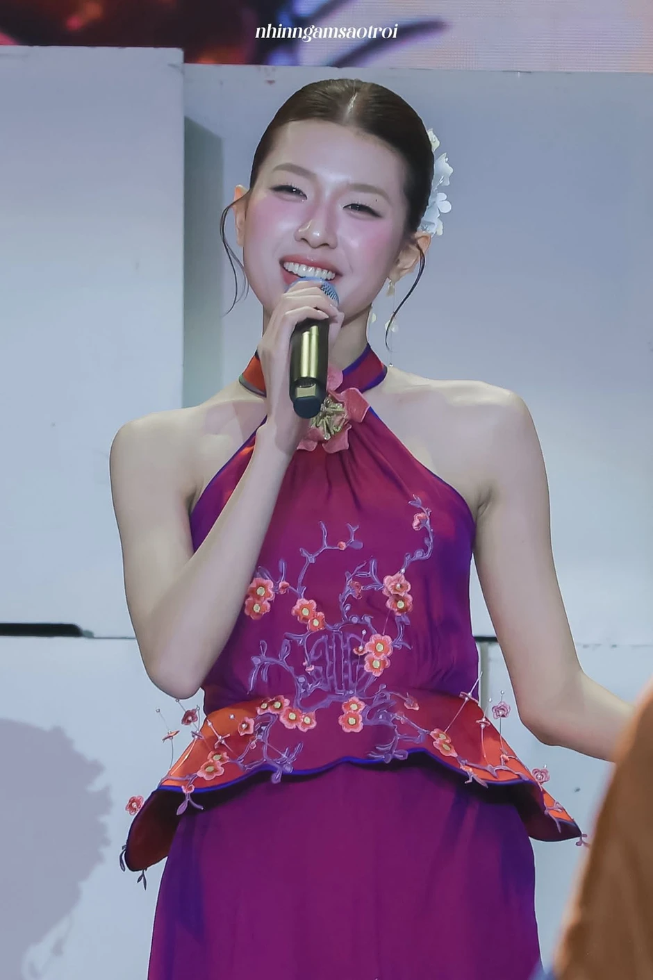 Thái độ của Lamoon khi lộ diện sau ồn ào đời tư